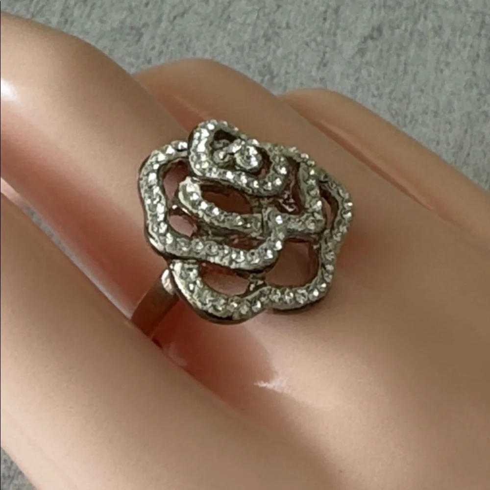 N/A eye catching